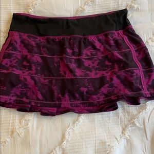 Size 8 VINTAGE LuluLemon Skirt
